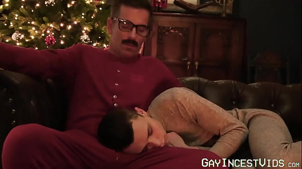 Horny Twink Gets Passionate Fingering thumbnail