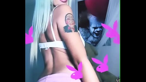 Caliente perra te pondra la verga dura 