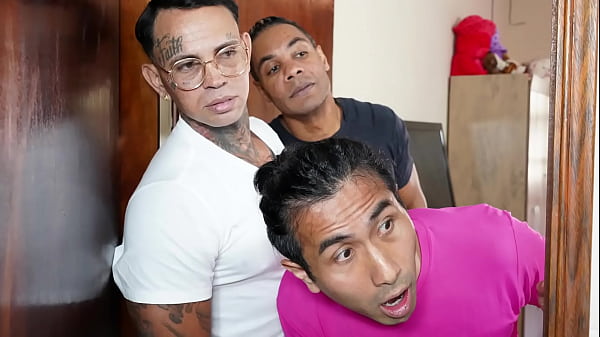 Meus Melhores Amigos Transaram Minha Madrasta. Parte 1 thumbnail