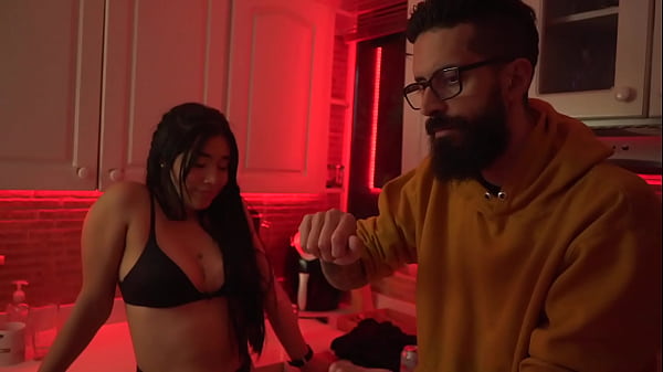 Linda Houston, a pretty model does some_dance