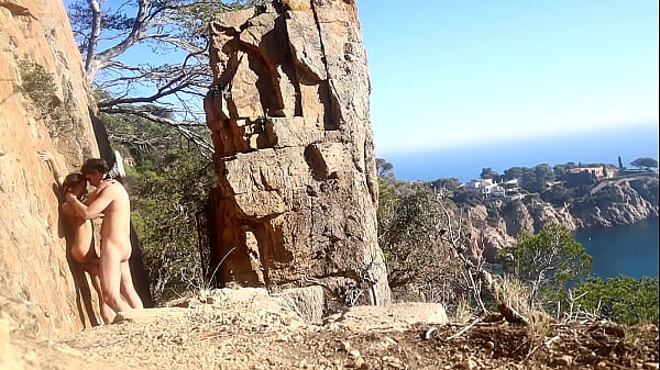 Play MP4 - Hot couple outdoor Sex in the middle of a path&comma; amateur