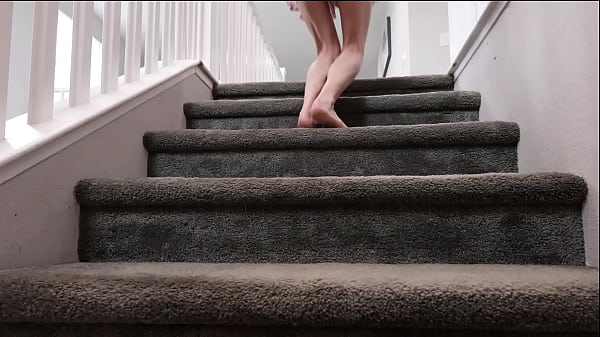 Nonton Step Sis Finds Her Step Bros Cock In Her Basket - Summer Renee thumbnail