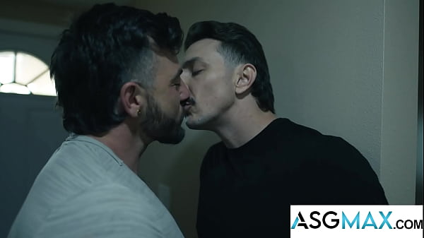 Play MP4 - Cheating Hunk Reveals Affair By Filming Himself Fucking on Social Media