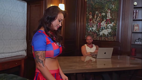 Head coach destroys cheerleader pussy in locked office after practice 