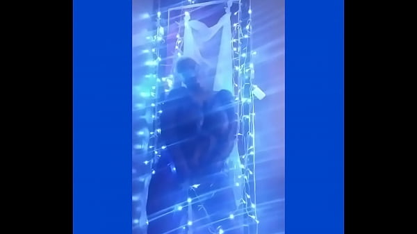 Play MP4 - NPLEASURES dancing in BLUE