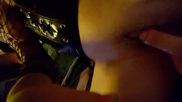 Petite frenchie salope exibitionniste