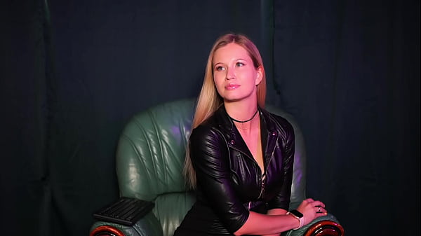 Nonton Cute Girl From The Bar Turned Out To Be A Webcam Model thumbnail