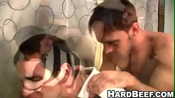 Jock gives a blowjob before getting fucked by hunk