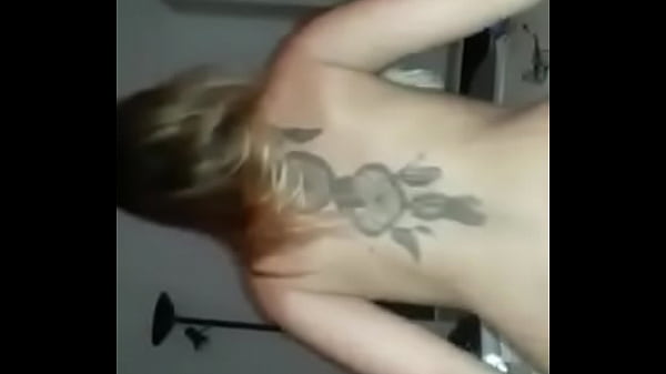 Play MP4 - Rubia correntina hermosa montando 2