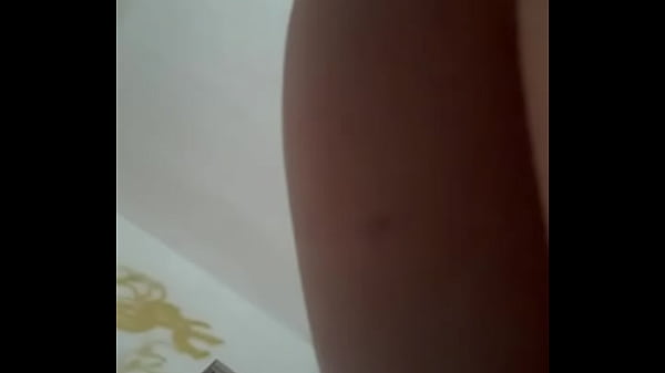 Play MP4 - Dios m&iacute;o&excl;&excl; LATINA CULONA RECIBE SEMEN EN LOS PIES