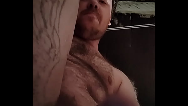 Play MP4 - Masturbation of a thick cock close-up