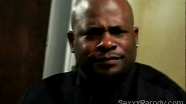 Nonton Brunette Boss Loses Her Mind With A Hunky Black Stud In Xxx Parody2-1 thumbnail