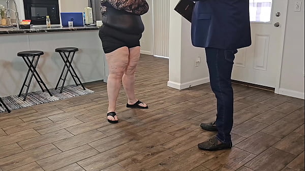 Hot milf let pastor convinced her to have sex