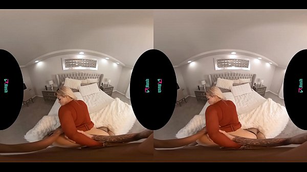 VRHUSH_Busty MILF Anna Nicole West fucked by her new_roommate