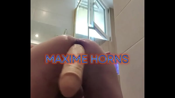 I'm on all fours with a toy inside my ass feeling the pressure as i move it around can you handle the view do 