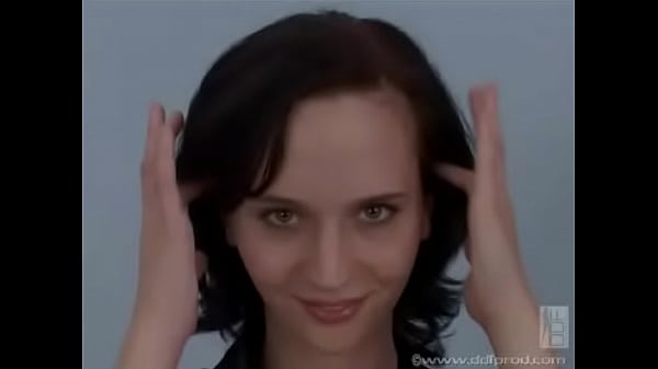 Nonton Horny Martial Arts Babe! thumbnail