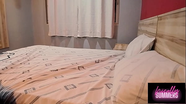 O Macho Malhado Arrebentou Meu Cu e Encheu de Leite e Chocolate com Um Esp&eacute_culo - Nicolly Summers (COMPLETO NO SHEER E RED)