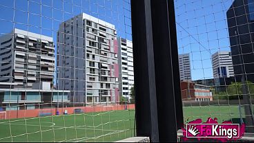 Nonton Mommy Wants A Youg Dick In Her Butt. Valery Laf Gets A New Ass At Fakings thumbnail