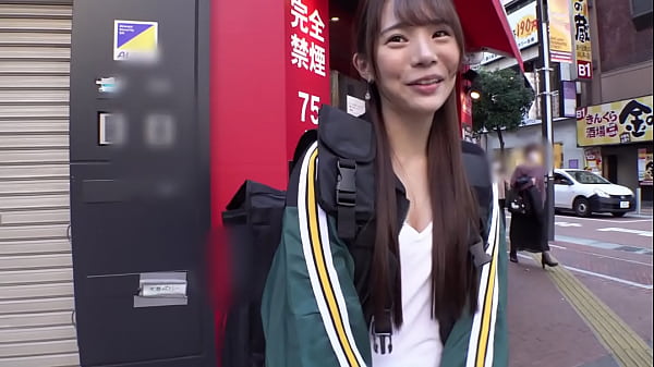 激かわウーバー娘の美乳美尻をむしゃぶり種付けしまくり！配達そっちのけでひたすらsex！配達で火照った華奢なカラダに巨根をぶち込みアへらせる！ thumbnail