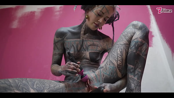 Play MP4 - Anal Stretching&comma; Gape in Work Clothes Squirt and Paint