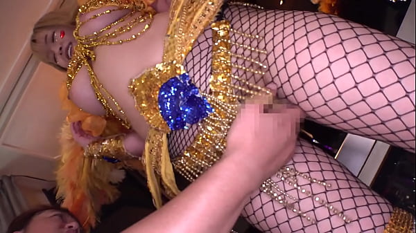 Part 1 サンバカーニバルに参加する女子をナンパしてお持ち帰りしちゃいますサンバ帰りのrikaさんを発見！エロすぎて目が離せませんwメンバーに馴染めていないそうで、あまり帰りたくないんだとか。それなら一緒にホテルに行きましょう早速gカップを揉みしだき、たっぷりチ●コをしゃぶってもらいます&hellip;