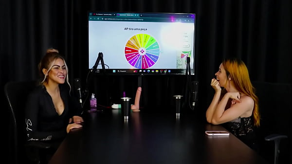 Play MP4 - Ruiva safada mostra como &eacute; o seu sexo oral e tem os peitos chupados - Jhocy &lpar;SHEER&sol;RED&rpar;