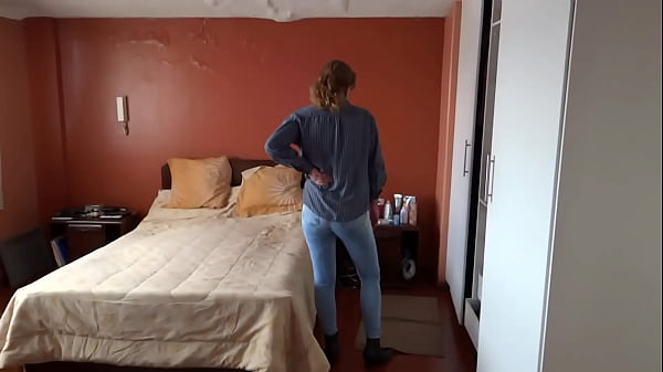 Play MP4 - Stepson's friends jerk off while looking at my ass in jeans&comma; I want to fuck them