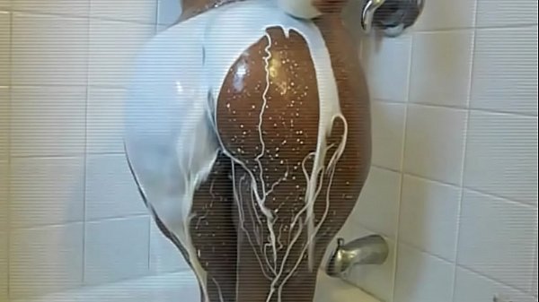 Play MP4 - Jessica grabbit  sexxxy Milk Bath