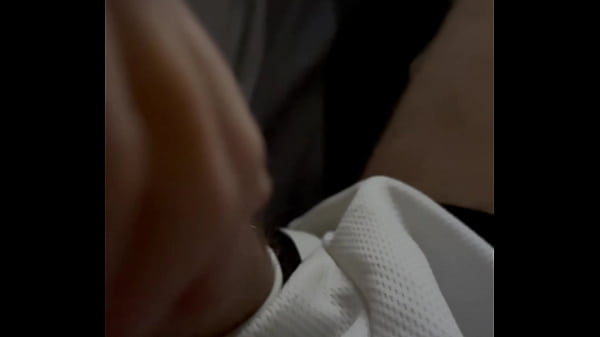 Play MP4 - Slimyslimy1 - Sneaking a jerk under my short shorts