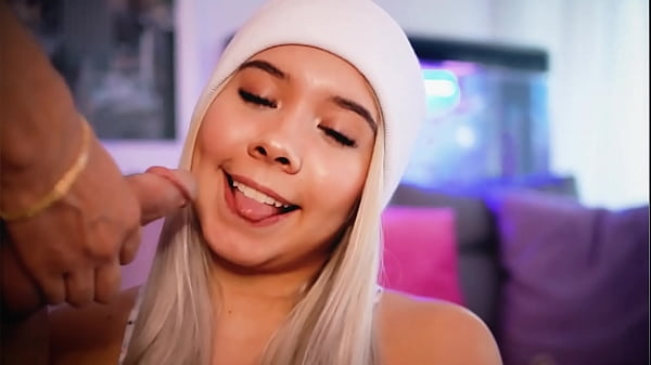 Beautiful Colombian blonde gets fucked by her stepbrother while_they broadcast everythingonline