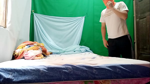 mi padrastro esta de compras ven te invito para divertirnos hagamos una pijamada con mascaras_y pongamonos sucios PORNO REAL CASERO