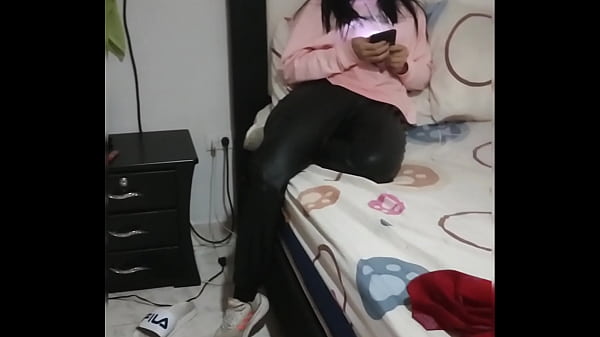 Siempre le digo A TuNovia Que Si SeQuiere_Quedar Debe Darme Buen Servicio