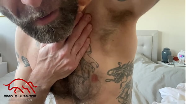 POV: daddy wants his armpits licked clean 