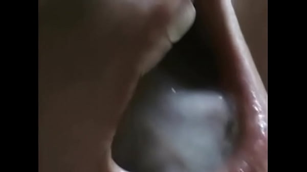 Swallowing cum 