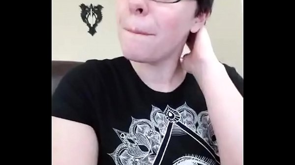 Femdom babe alt cleavage sexting compilation