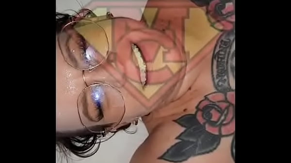 I told quinnmarie xo i was gonna cum all over her glasses oops i only got a little on there but damn that girl is silly 