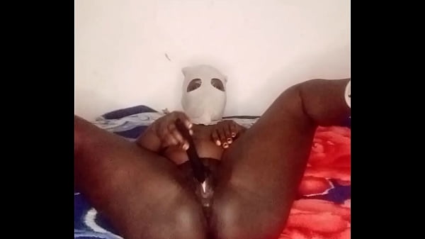 Tinysmaller alone plays 