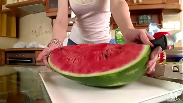 A Melon For Masturbation!