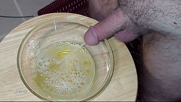 Cumming in piss