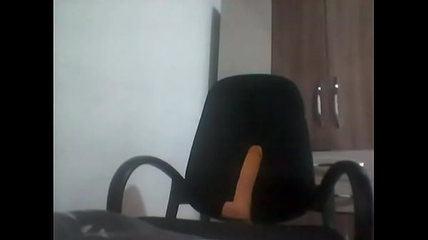 Vibrador na gordinha