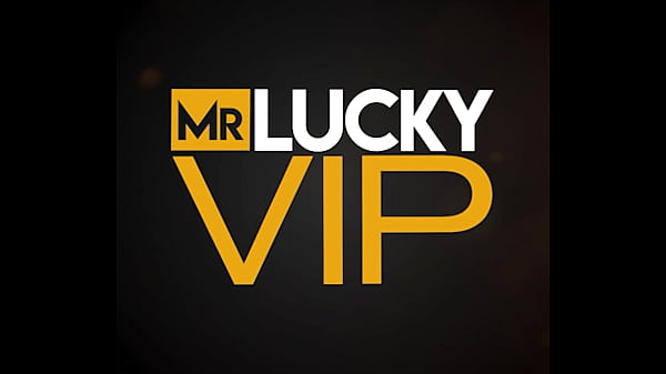 Nonton Sexy Blonde Hottie Dylan Moore Sensual Cock Worship thumbnail