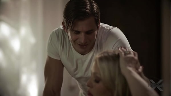 Play MP4 - MissaX - Helping Out Pt&period; 1 - Alura Jenson