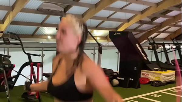 Collie busty_slow gym Slut