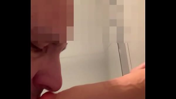 Play MP4 - Suck cock gay