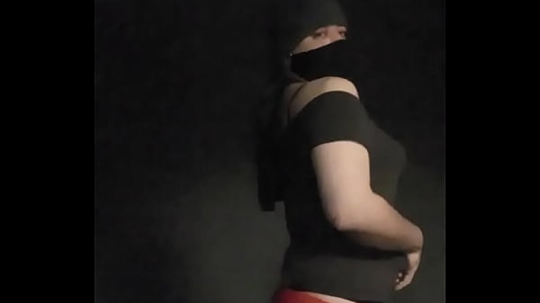 Play MP4 - Modelando medias Rojas