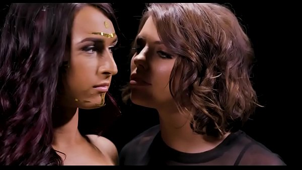 big booty shemale fucks girl