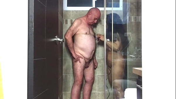 Play MP4 - PREVIEW OF SURPRISE IN THE SHOWER WITH AGARABAS AND OLPR