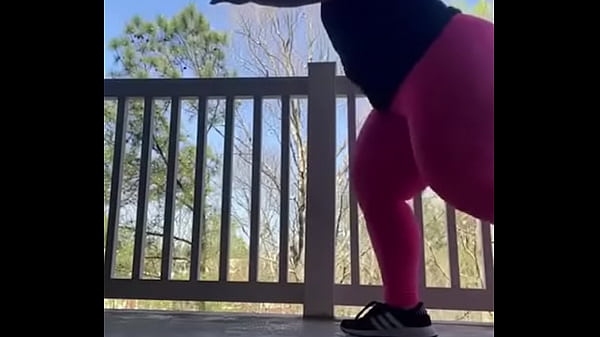 Nonton Big Show Wow thumbnail