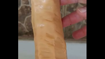 El m&aacute_s cabez&oacute_n que tengo me saca muchos suspiros y jugos de mi culito hambreado.