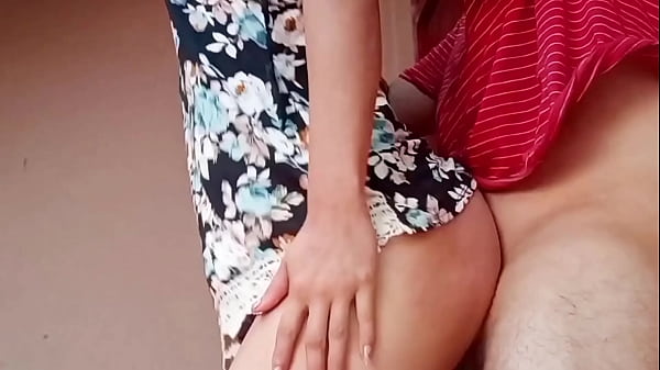 Play MP4 - &iexcl;Co&ntilde;o&excl; Moja verga la vecina en la lavander&iacute;a comunitaria y termina con una corrida facial